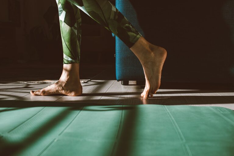 How to Create a Comfortable Home Walking Workout